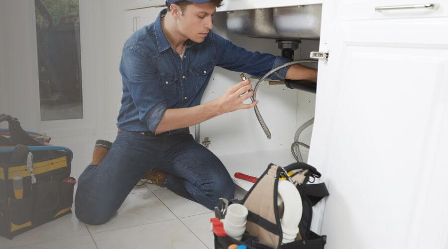 Expert burst pipe repair services in White River, SD